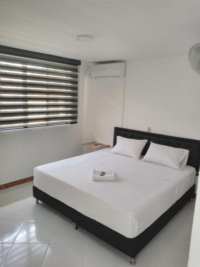 Hotel Picasso 70 Medellín Dış mekan fotoğraf