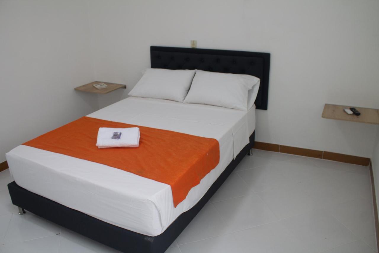Hotel Picasso 70 Medellín Dış mekan fotoğraf