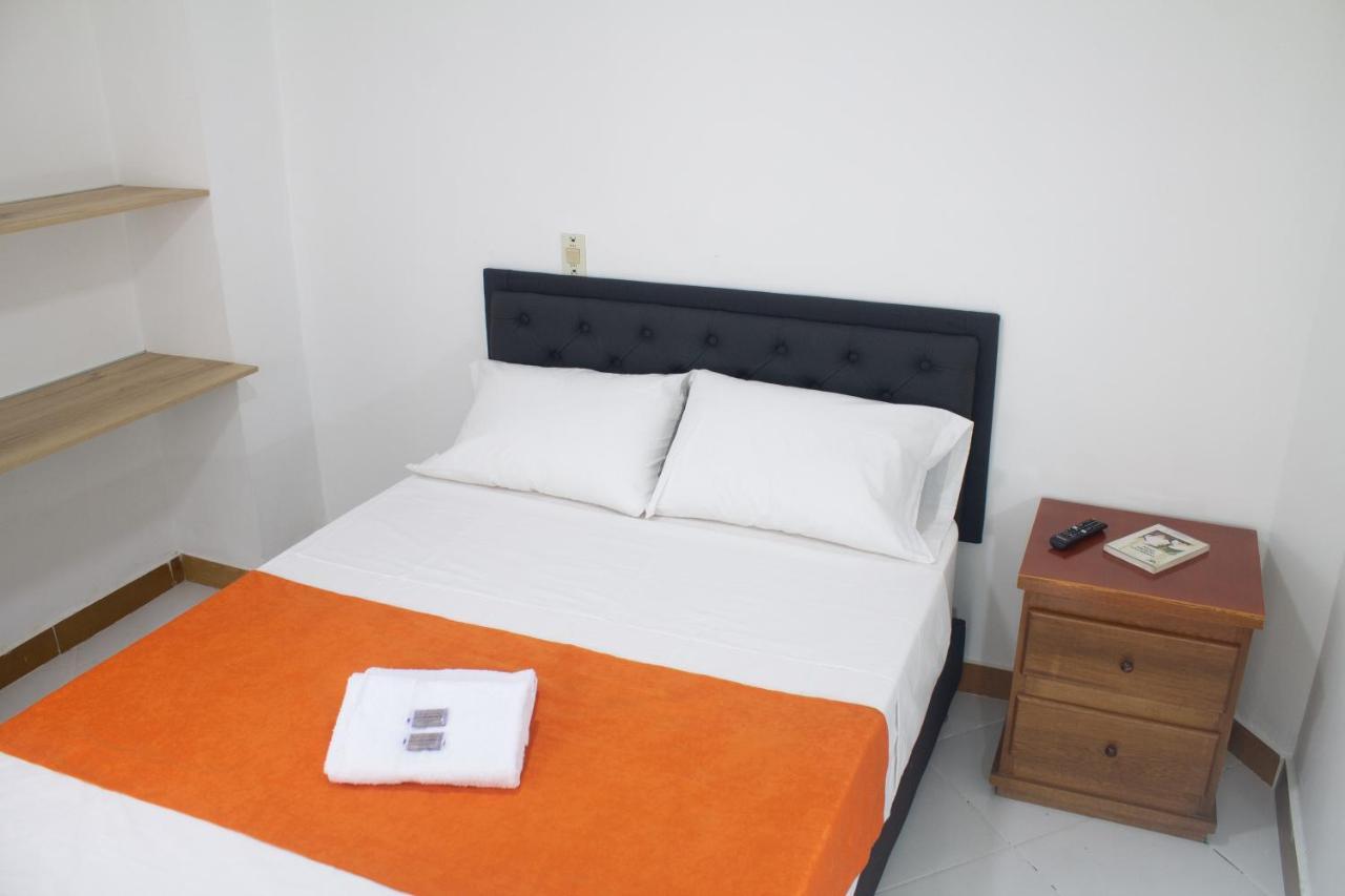 Hotel Picasso 70 Medellín Dış mekan fotoğraf