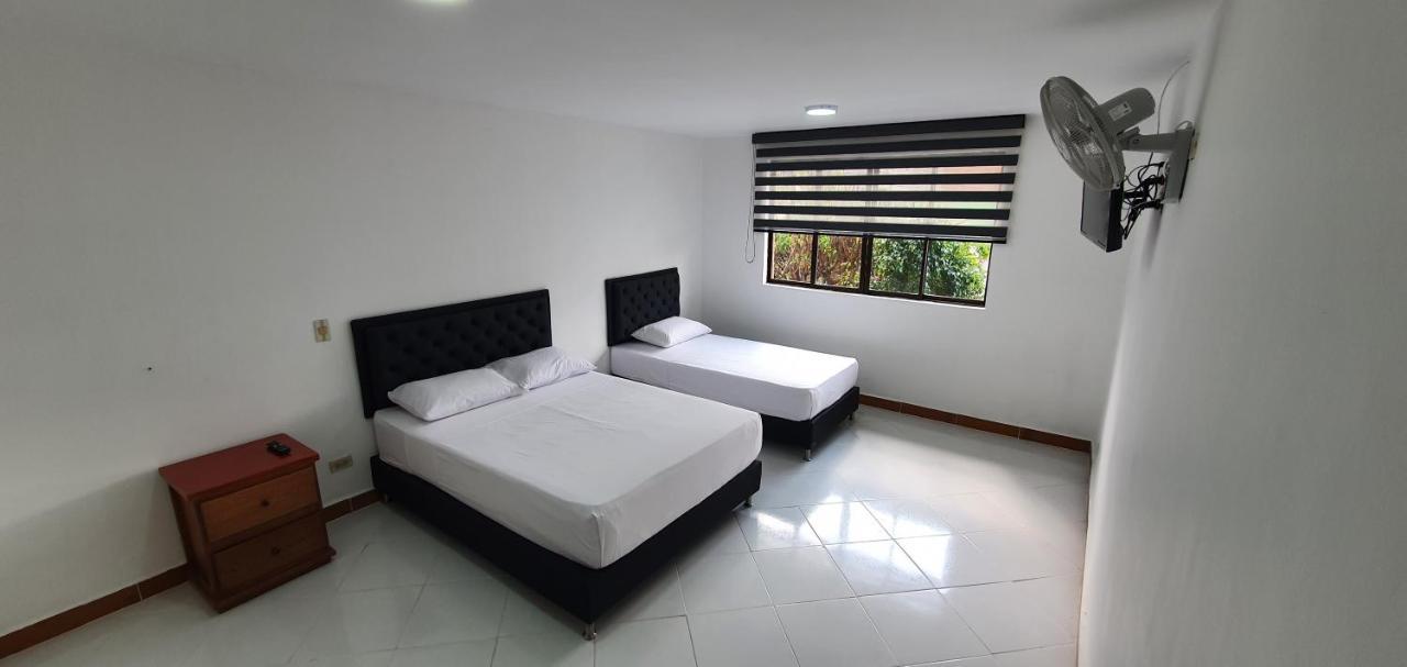 Hotel Picasso 70 Medellín Dış mekan fotoğraf