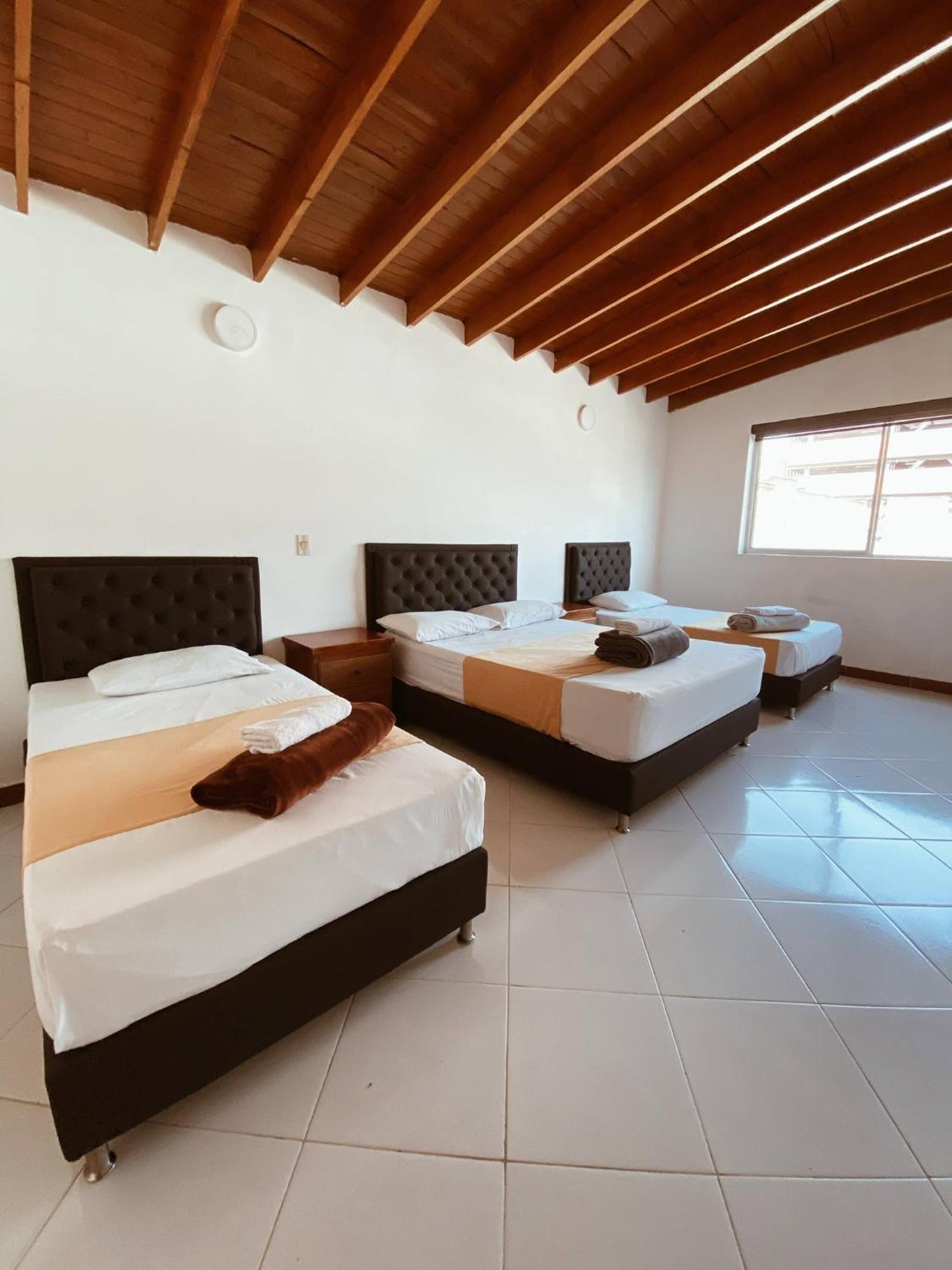 Hotel Picasso 70 Medellín Dış mekan fotoğraf