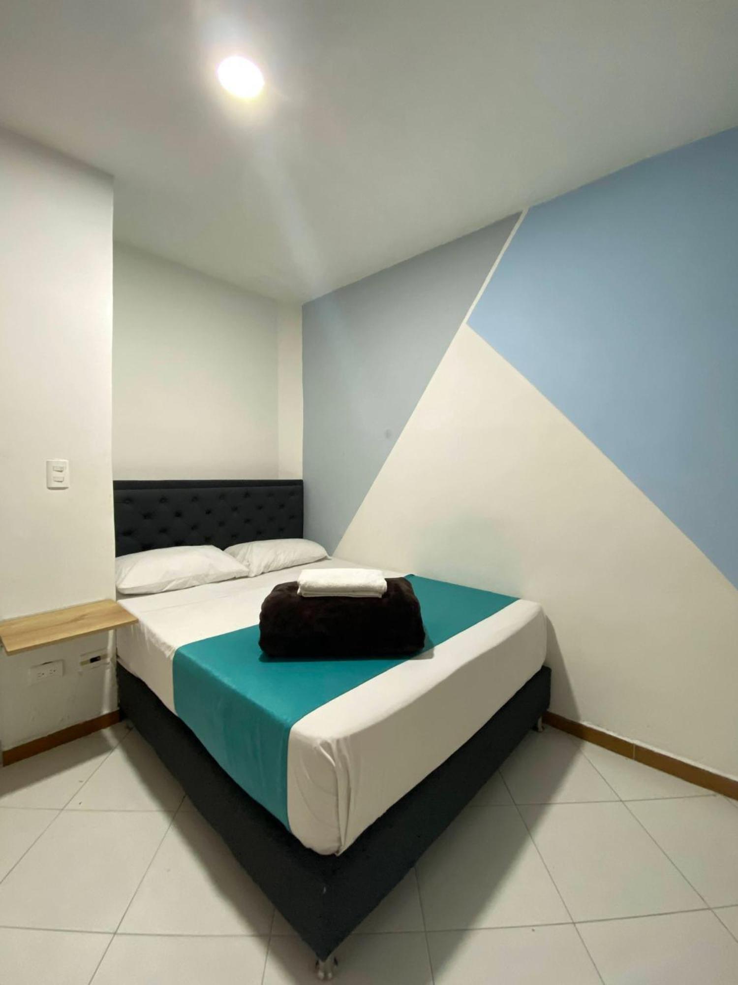 Hotel Picasso 70 Medellín Dış mekan fotoğraf