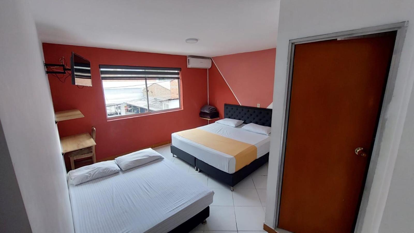 Hotel Picasso 70 Medellín Dış mekan fotoğraf