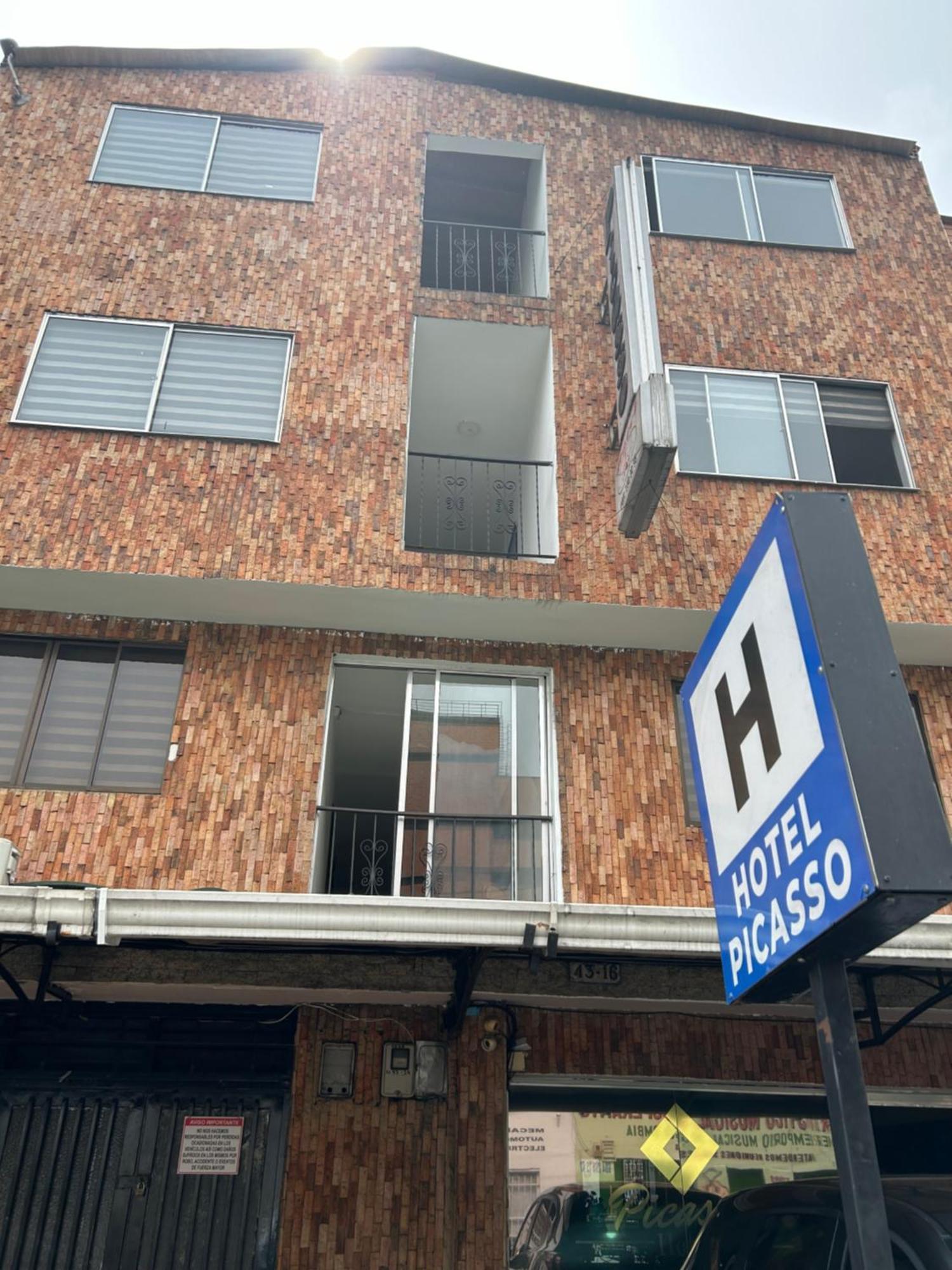 Hotel Picasso 70 Medellín Dış mekan fotoğraf